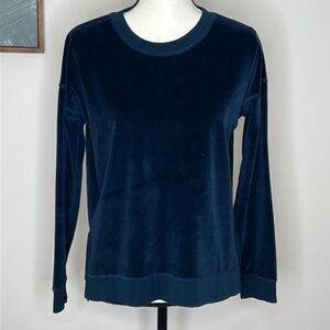 LILLA P velour sweatshirt, size small
